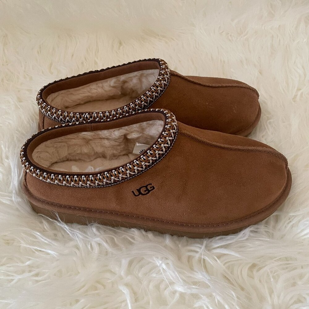 UGG Tasman II Slipper Big Kid Size 5 - Chestnut color
